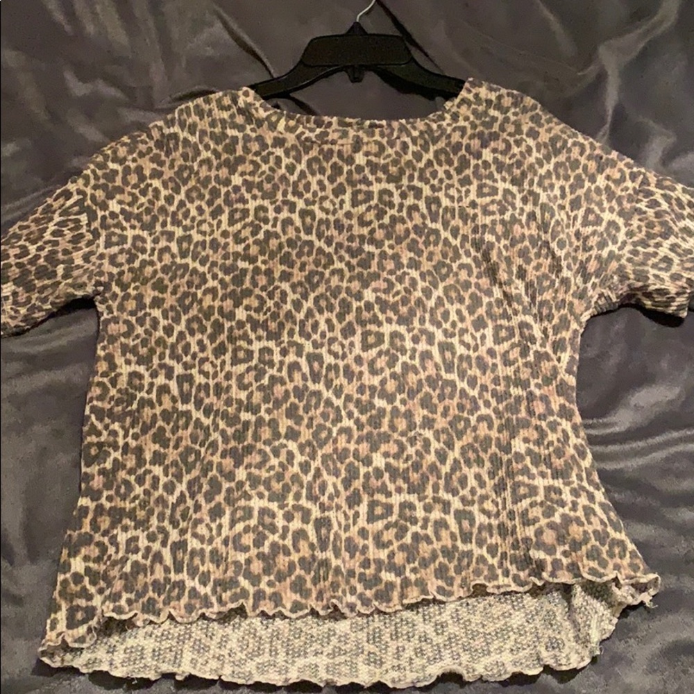Leopard top